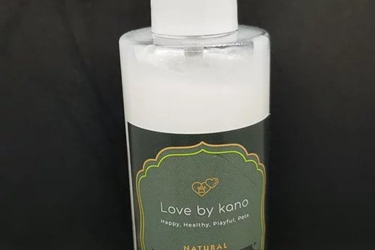 Love by Kano - Natural Fur Detangler
